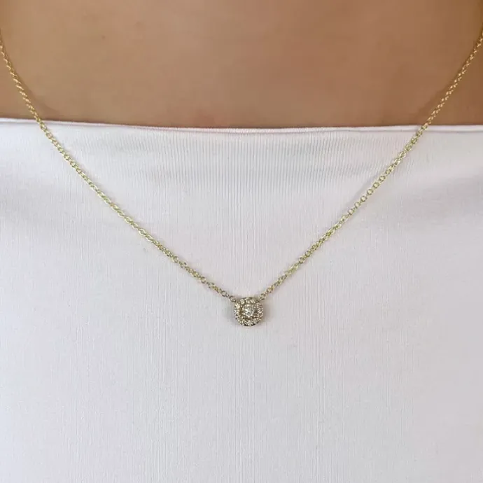 45 cm halskæde med vedhæng i 14 karat guld 0,234 ct