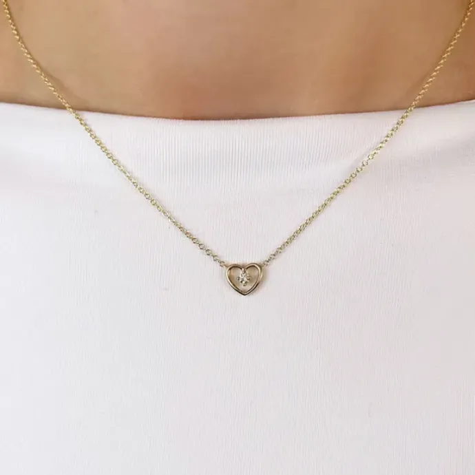 42 cm hjerte diamantvedhæng med halskæde i 14 karat guld 0,05 ct