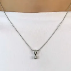0,10 ct lab grown diamant vedhæng i 14 karat hvidguld 0,10 ct