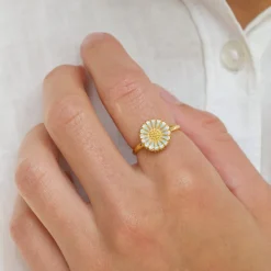 12 mm marguerit blå ring i forgyldt sølv - Marie