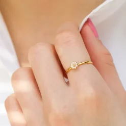 5 mm marguerit lilla ring i forgyldt sølv - Maggie