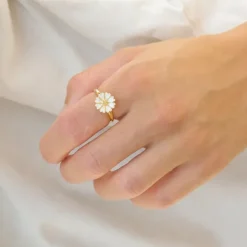 11 mm marguerit ring i forgyldt sølv - Magda