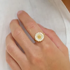 15 mm marguerit ring i forgyldt sølv - Marie