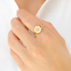 11 mm marguerit ring i forgyldt sølv - Marie