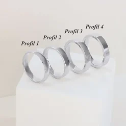 4 mm vielsesring i 14 karat hvidguld 0,03 ct