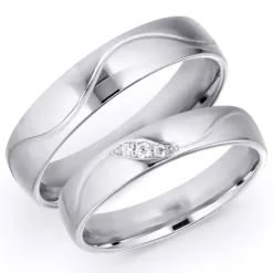 5 og 4 mm diamant vielsesringe i 14 karat hvidguld 0,008 ct og 0,015 ct - sæt