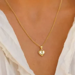 10 x 11 mm hjerte vedhæng i 8 karat guld