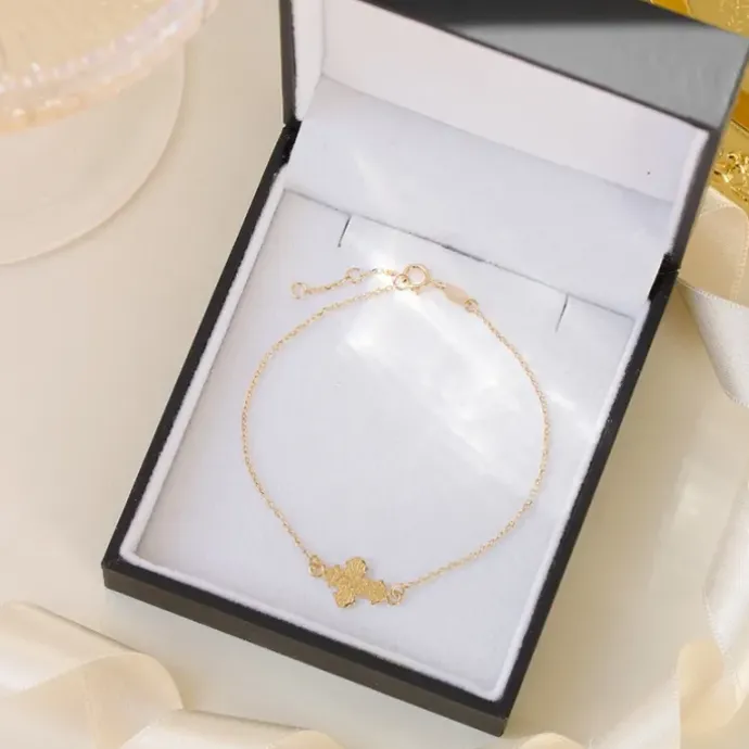 13 x 8 mm Siersbøl dagmarkors armbånd i 9 karat guld