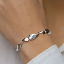 Armbånd i sølv x