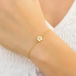Blomster armbånd i forgyldt sølv