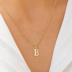 Bogstav B zirkon vedhæng i 9 karat guld