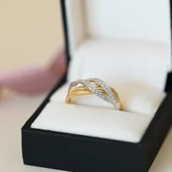 Brillantring i 14 karat guld med rhodium 0,092 ct