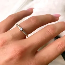 Diamant guldring i 14 karat guld 0,18 ct 0,12 ct