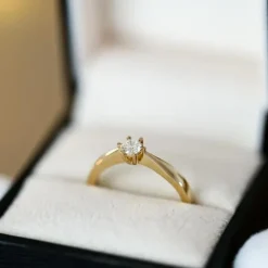 Diamant solitairering i 14 karat guld 0,20 ct