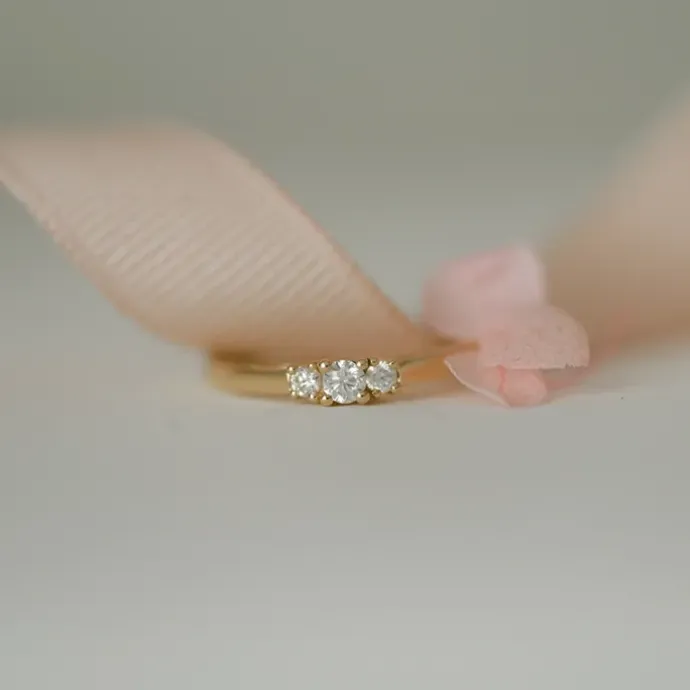 Diamantring i 14 karat guld 0,10 ct 0,08 ct