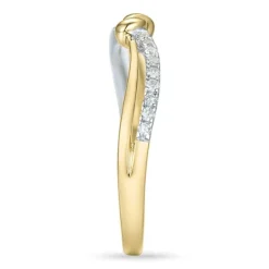 Diamantring i 9 karat guld.- og hvidguld 0,10 ct