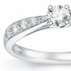 Diamantring i 14 karat hvidguld 0,18 ct 0,14 ct