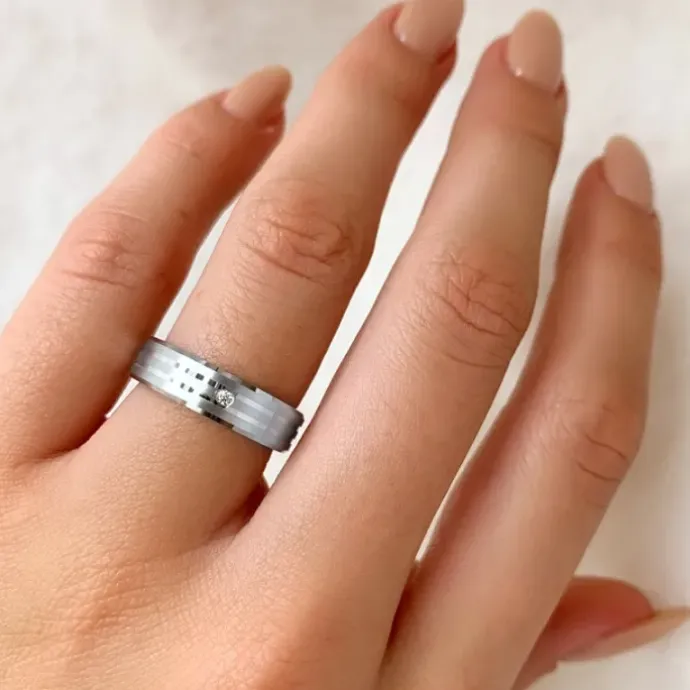 Elegant ring i rhodineret sølv