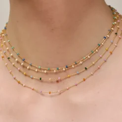 Enamel Lola Blush halskæde i forgyldt sølv lyselilla emalje