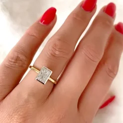 Firkantet diamantring i 14 karat guld.- og hvidguld 0,10 ct 0,10 ct