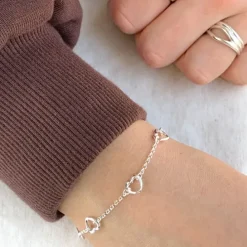 Hjerte armbånd i sølv med hjertevedhæng i sølv