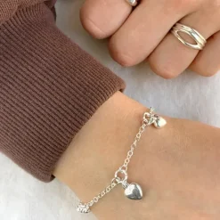 Hjerte armbånd i sølv med vedhæng i sølv