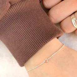 Hjerte armbånd i sølv med vedhæng i sølv