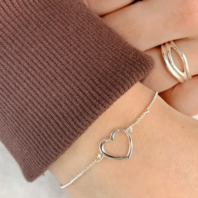 Hjerte armbånd i sølv med vedhæng i sølv