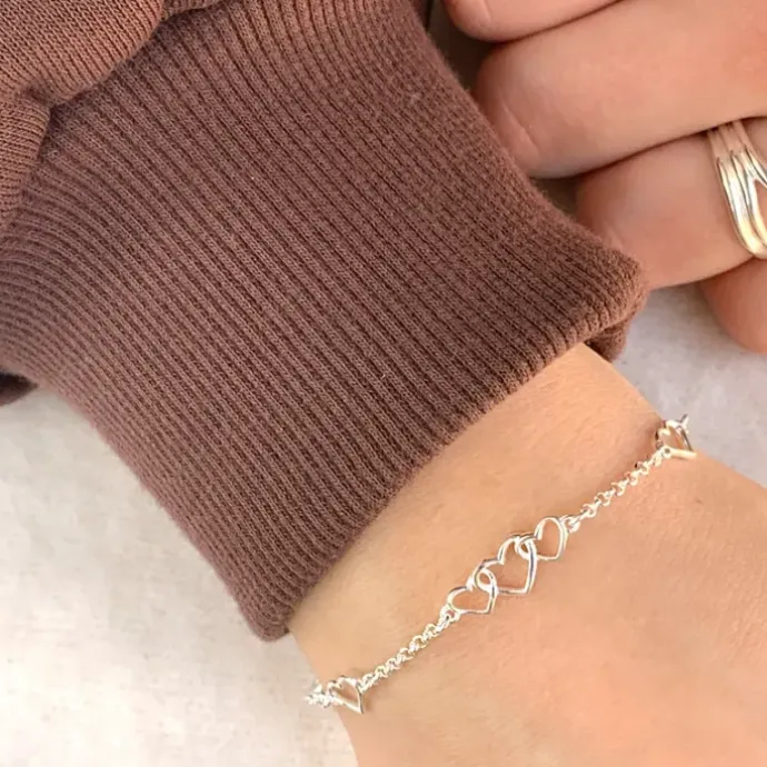 Hjerte armbånd i sølv med vedhæng i sølv