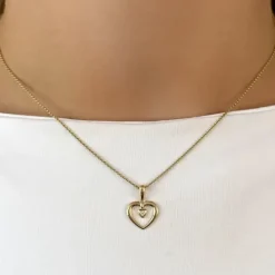 Hjerte diamant vedhæng i 8 karat guld 0,005 ct