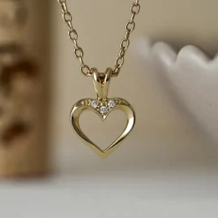 Hjerte diamant vedhæng i 14 karat guld 0,02 ct