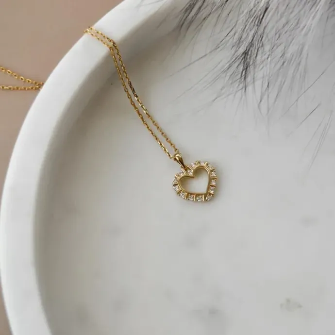 Hjerte diamant vedhæng i 14 karat guld 0,26 ct