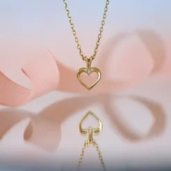 Hjerte vedhæng i 9 karat guld 0,02 ct