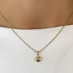 Hjerte zirkon vedhæng i 9 karat guld