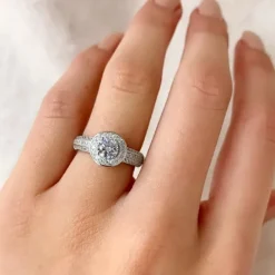 Hvid zirkon ring i sølv
