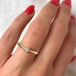 Kampagne - diamant solitairering i 14 karat guld 0,12 ct