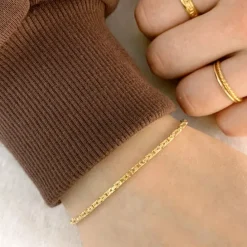 Kongearmbånd i 14 karat guld 23 cm x 1,8 mm