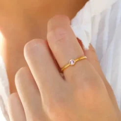 Krystal ring i forgyldt sølv