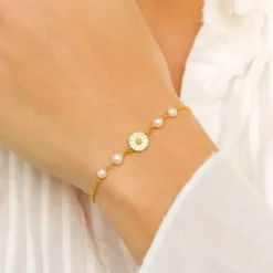 Marguerit perle armbånd i forgyldt sølv