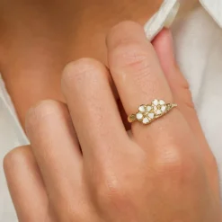 Marguerit ring i forgyldt sølv