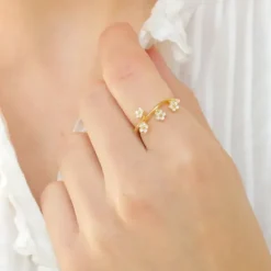Marguerit ring i forgyldt sølv - Majse