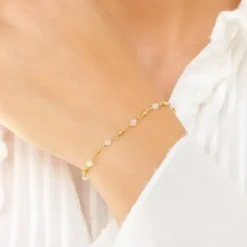 Månesten armbånd i forgyldt sølv 16 + 3 cm x 2,85 mm