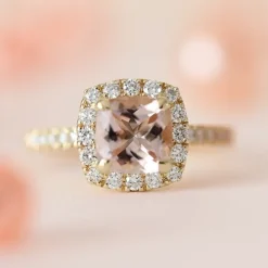 Morganit diamantring i 14 karat guld 1,25 ct 0,44 ct