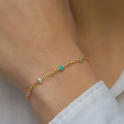 Multifarvet sten armbånd i forgyldt sølv x 4 mm