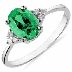 Oval grøn zirkon ring i sølv