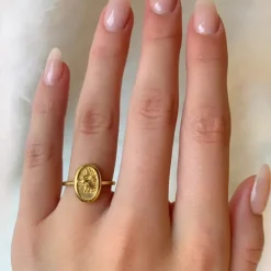 Oval ring i forgyldt sølv