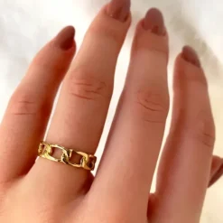 Panzer ring i forgyldt sølv