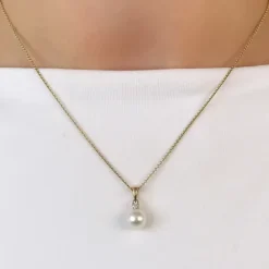 Perle diamantvedhæng i 14 karat guld 0,05 ct
