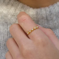 Perle ring i forgyldt sølv