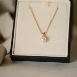 Perle vedhæng i 14 karat guld 0,02 ct